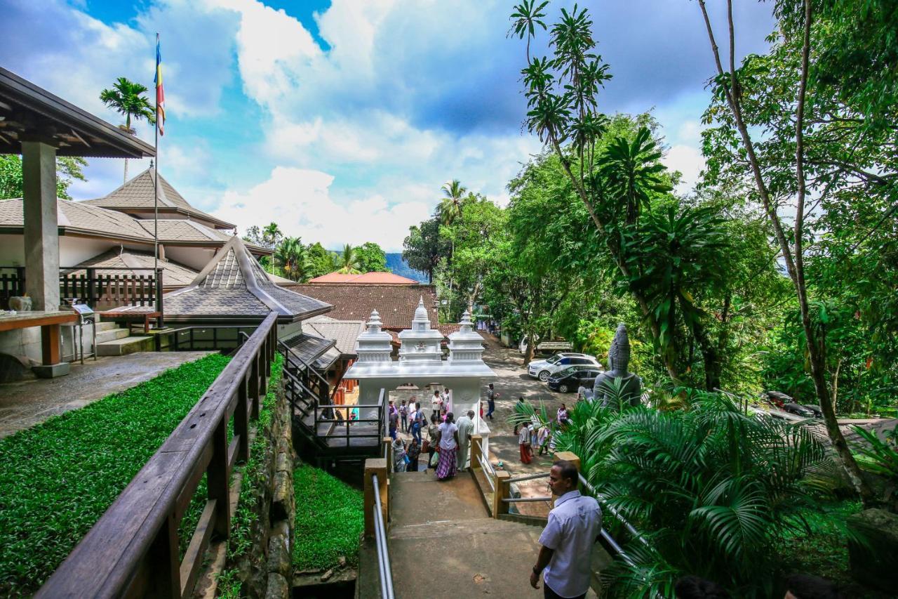 Lavenro Hotel & Resort Денияйя Экстерьер фото
